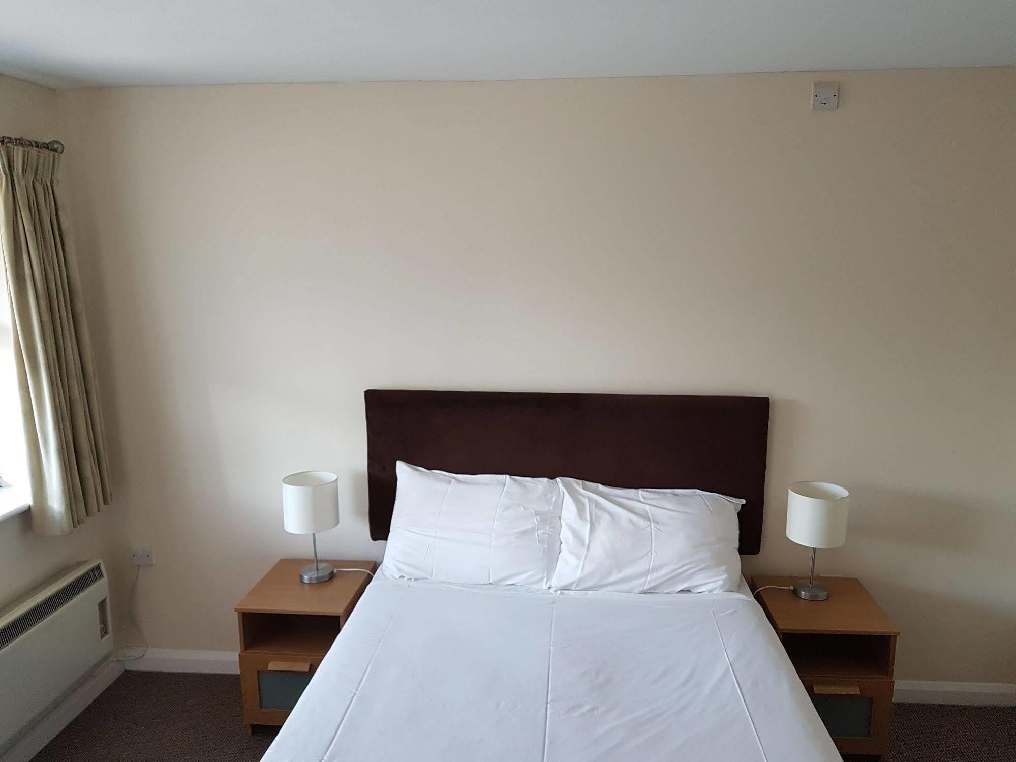 Plough Motel Stoke-on-Trent Exterior photo