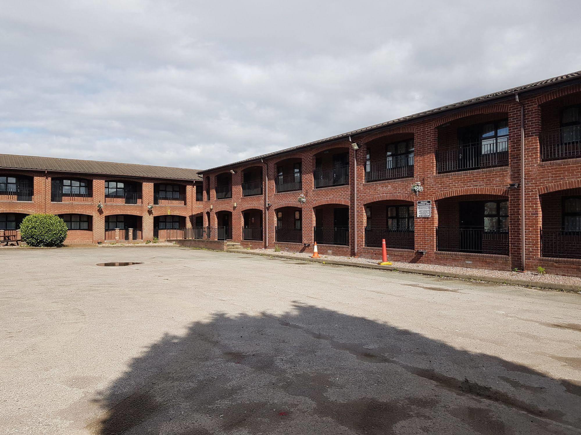 Plough Motel Stoke-on-Trent Exterior photo